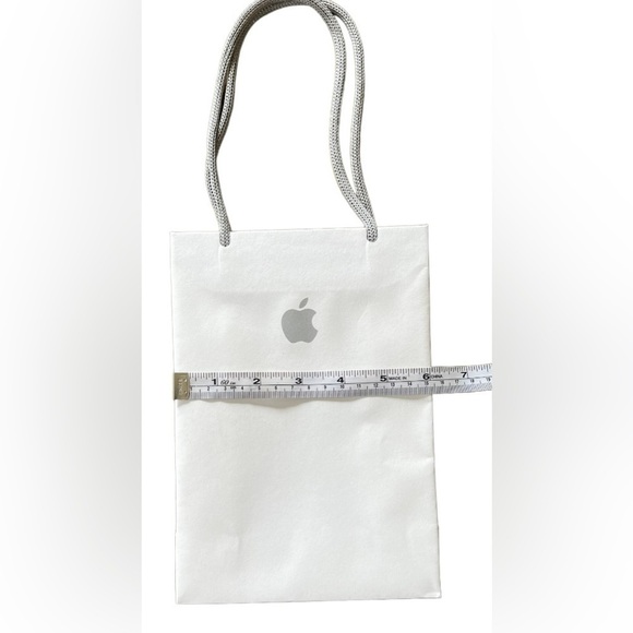 APPLE bundle set of stickers, small and medium shopper bags. Great condition - Picture 4 of 16